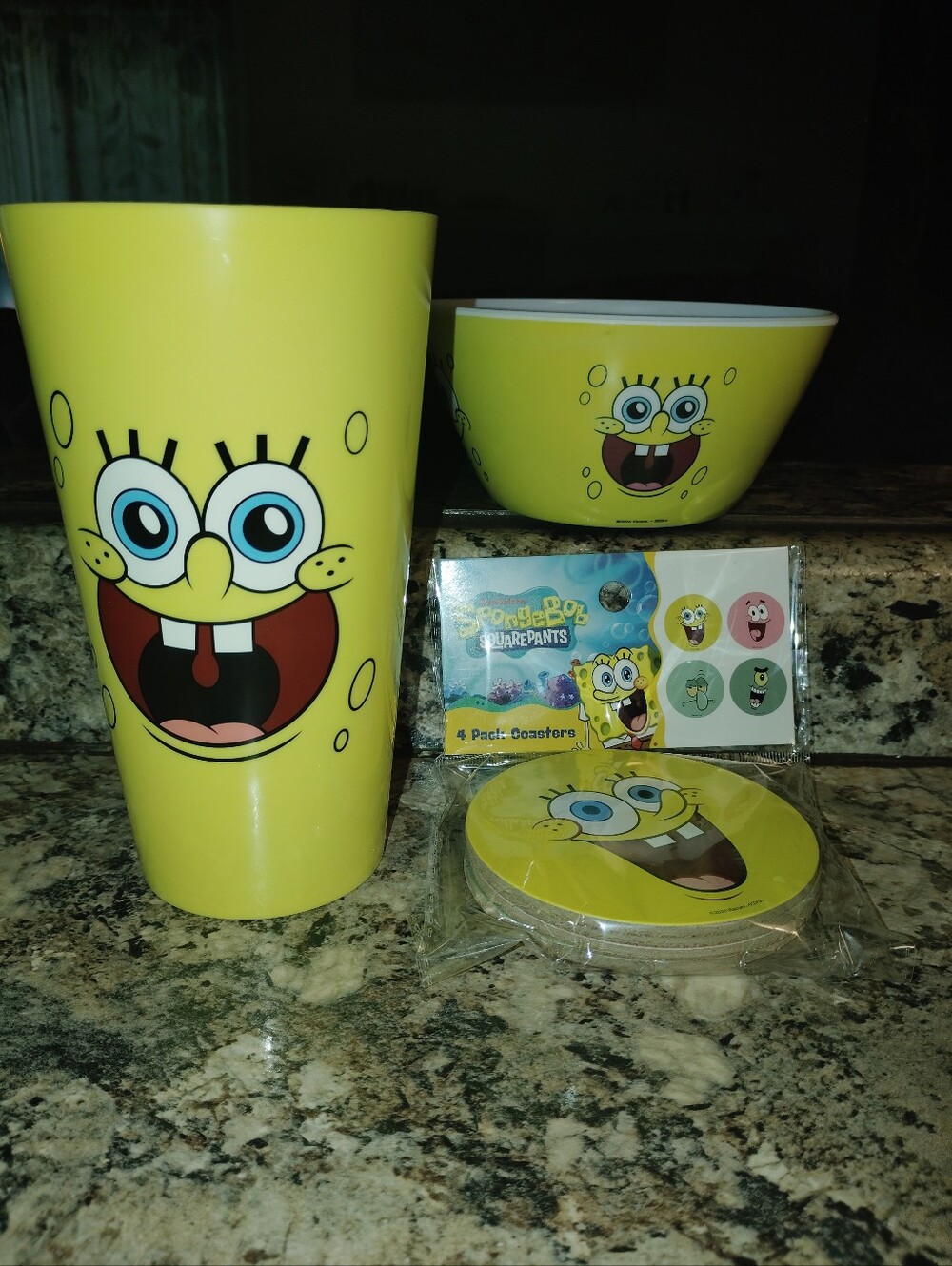 SpongeBob SquarePants Yellow Party Serveware Set with Coasters